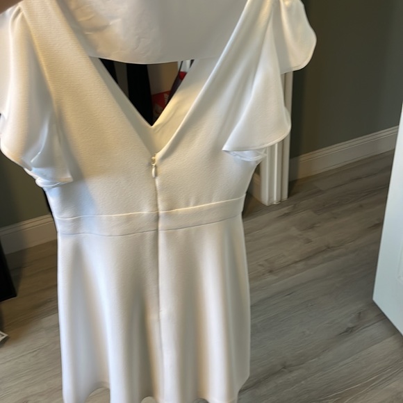 BCBG Generation - Picture 4 of 5